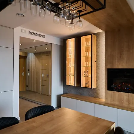 Easy Rent Apartments- Unia Art 130