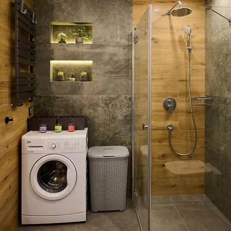 Easy Rent Apartments- Unia Art 130, Basen & Spa, Centrum Free Parking 24h Check-in Lublin