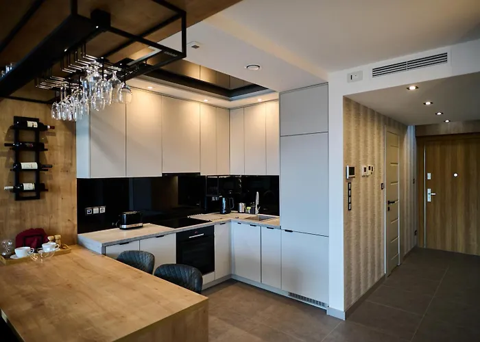 Easy Rent Apartments- Unia Art 130, Basen & Spa, Centrum Free Parking 24h Check-in *